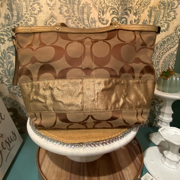 Coach Metalic Gold and khaki Jacquard logo - Picture 2 of 4